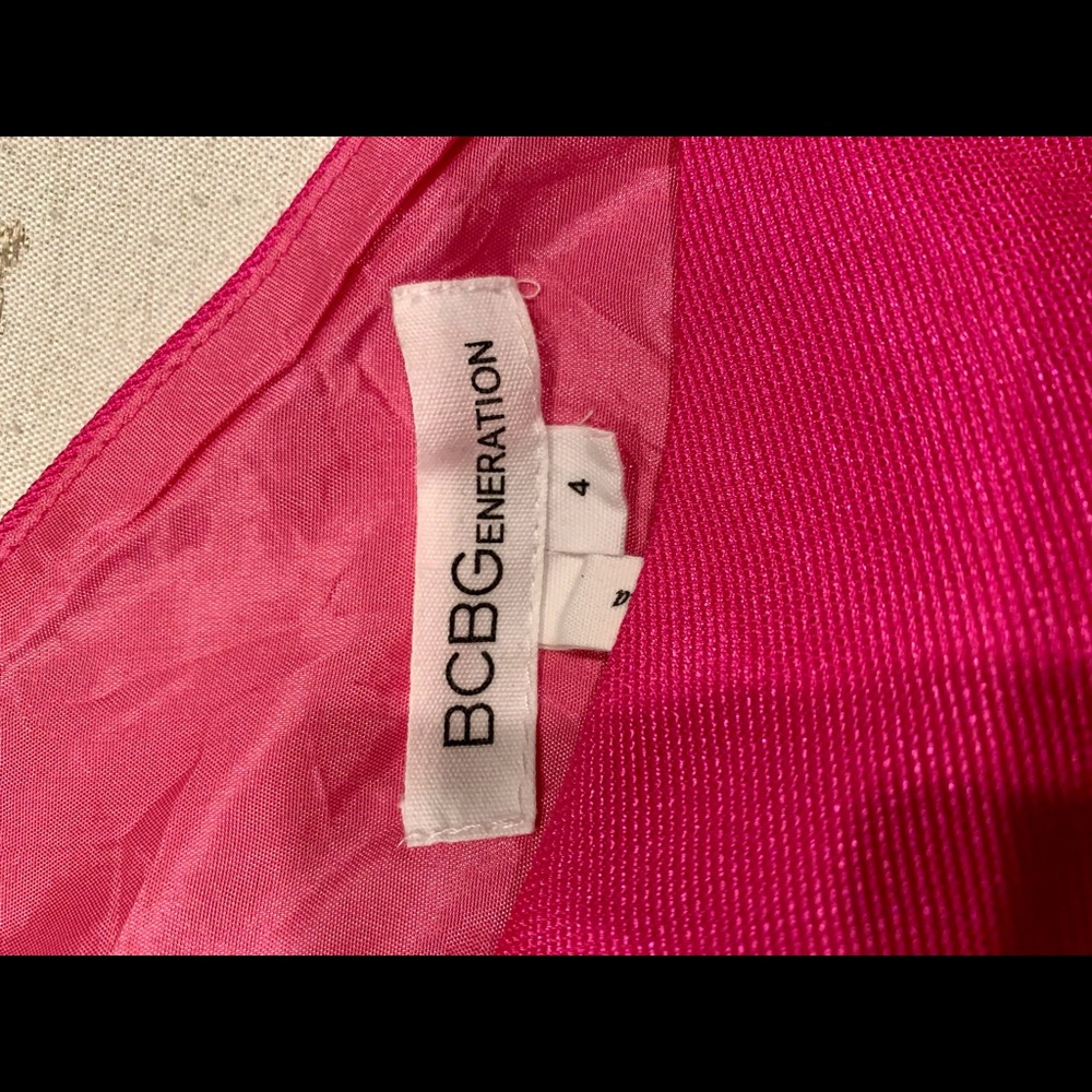 BCBG GENERATION ONE SHOULDER MINI DRESSER